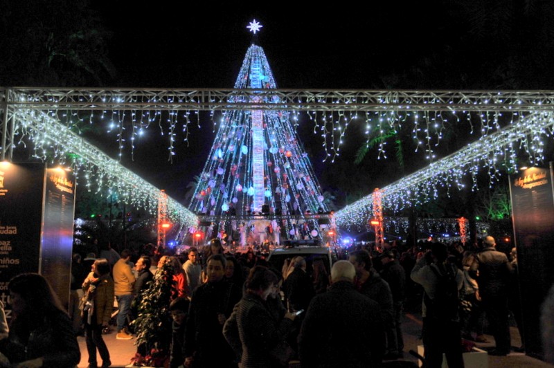 <span style='color:#780948'>ARCHIVED</span> - 5th and 7th December Christmas lights switch on in Murcia City