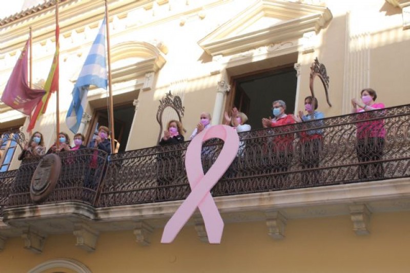<span style='color:#780948'>ARCHIVED</span> - Murcia Region marks breast cancer day; the region offers free mammograms to women over 50