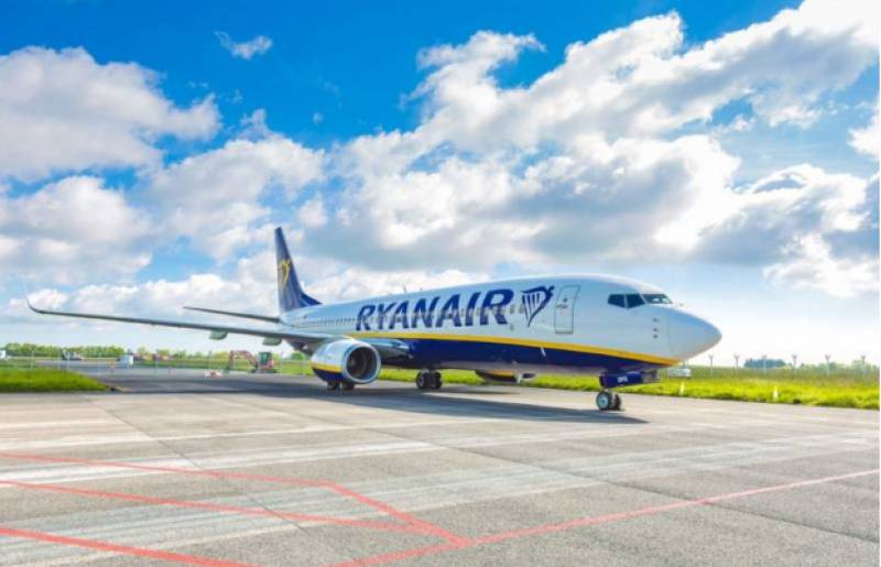 Ryanair cancels hundreds of UK and Spanish flights due to French air traffic control strike