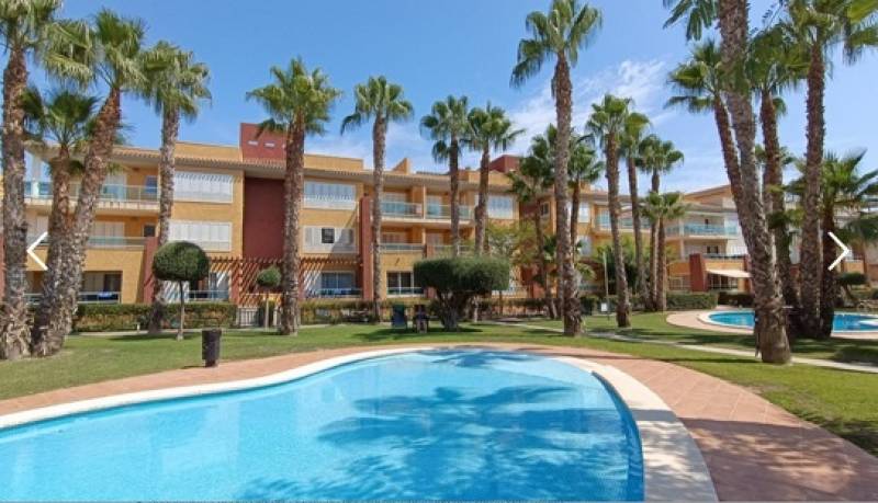 Home Space Sales presents luxurious penthouse in Los Olivos, Hacienda del Álamo for 179,995 euros