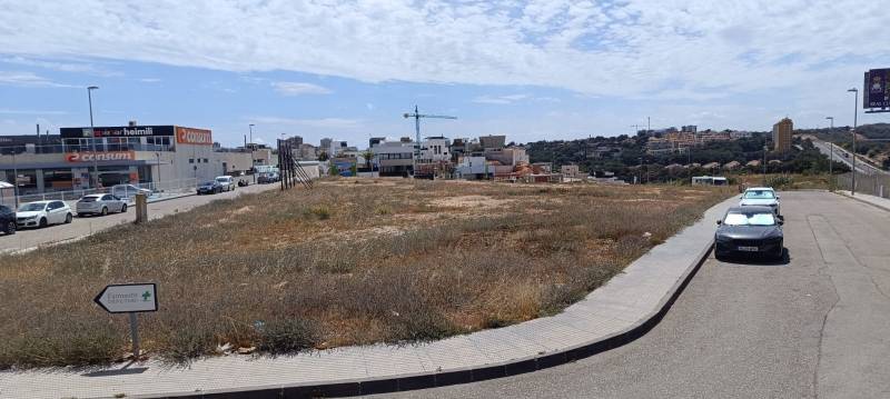 Orihuela Costa residents object to housing development plans in flood-risk area