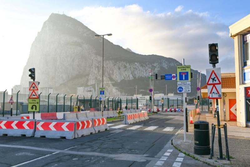 New UK-EU post-Brexit deal on defence and fisheries leaves Gibraltar status unresolved