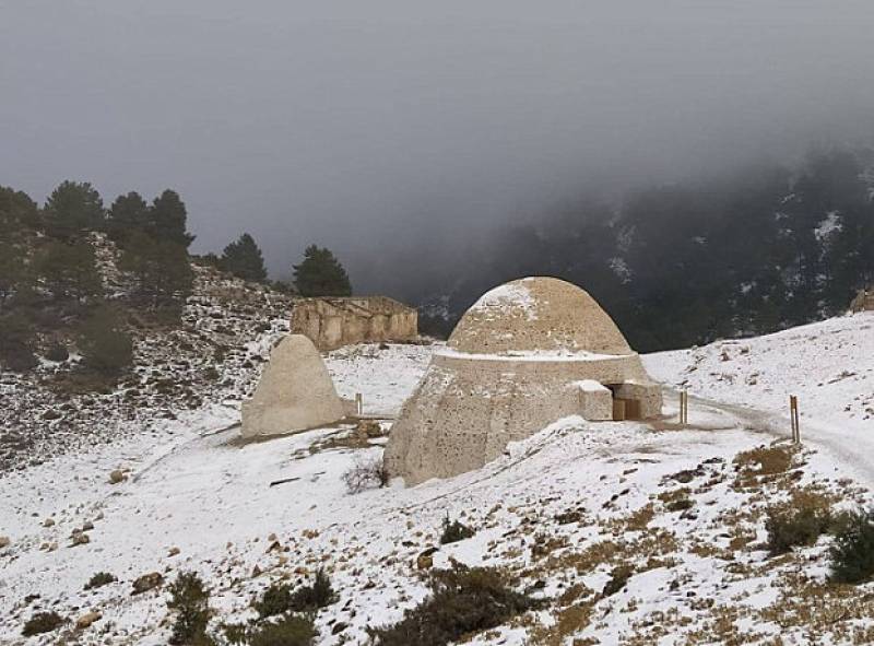 June 15 Guided visit to the snow wells of Sierra Espuña