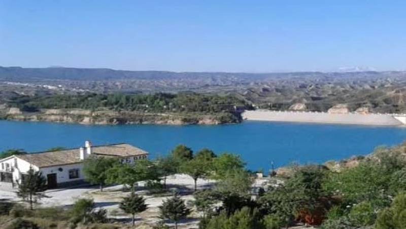 A cheeky dip: Andalucía’s only inland nudist beach opens for summer