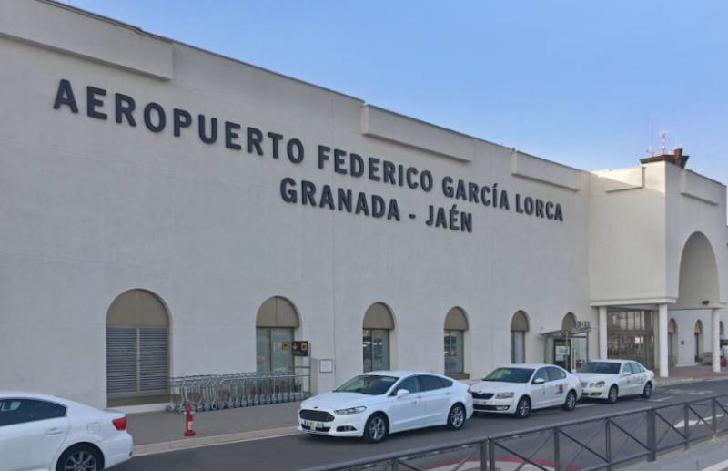 Granada pushes for four new flights to boost tourism