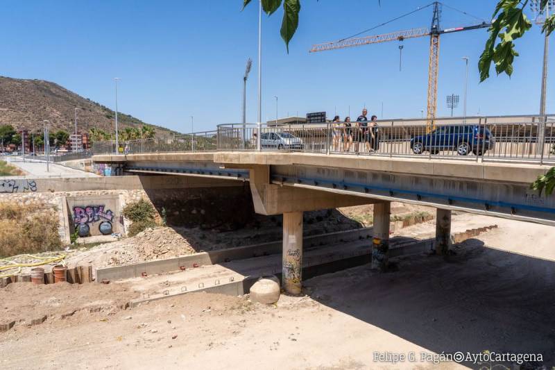 Extreme heat pushes back reopening of Cartagonova bridge for another week